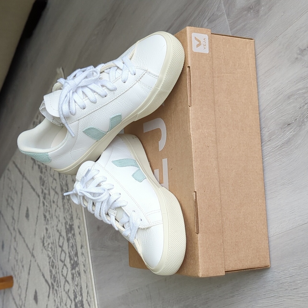 Matcha Veja Campo Leather